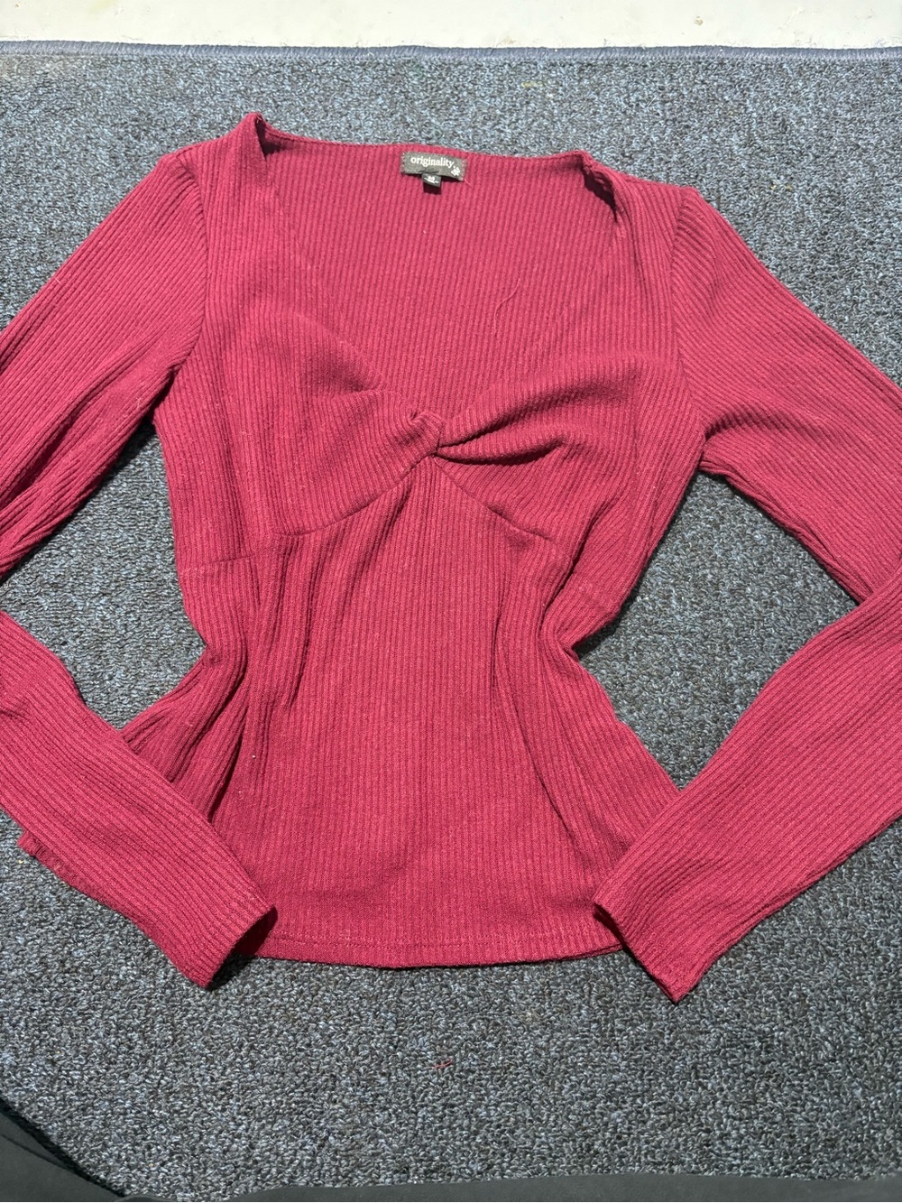 Express Women's Ribbed Twist-Front Long Sleeve Top - Berry Red